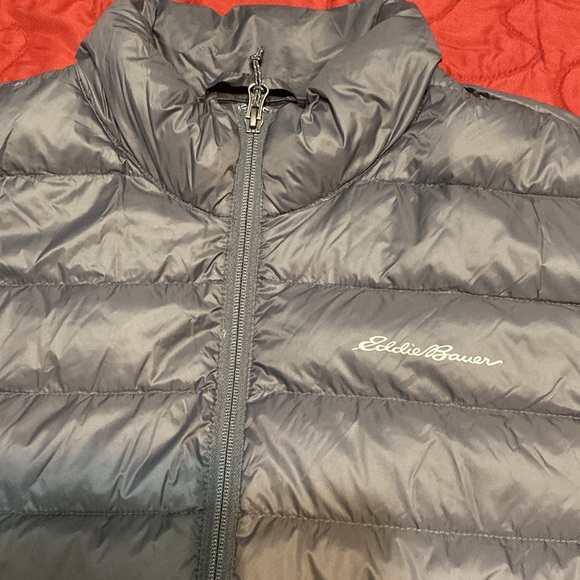Eddie Bauer vest - Picture 3 of 7